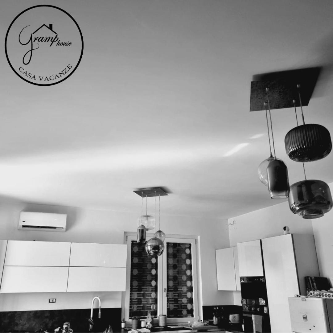 Gramp House Casa Vacanze Cellole Экстерьер фото