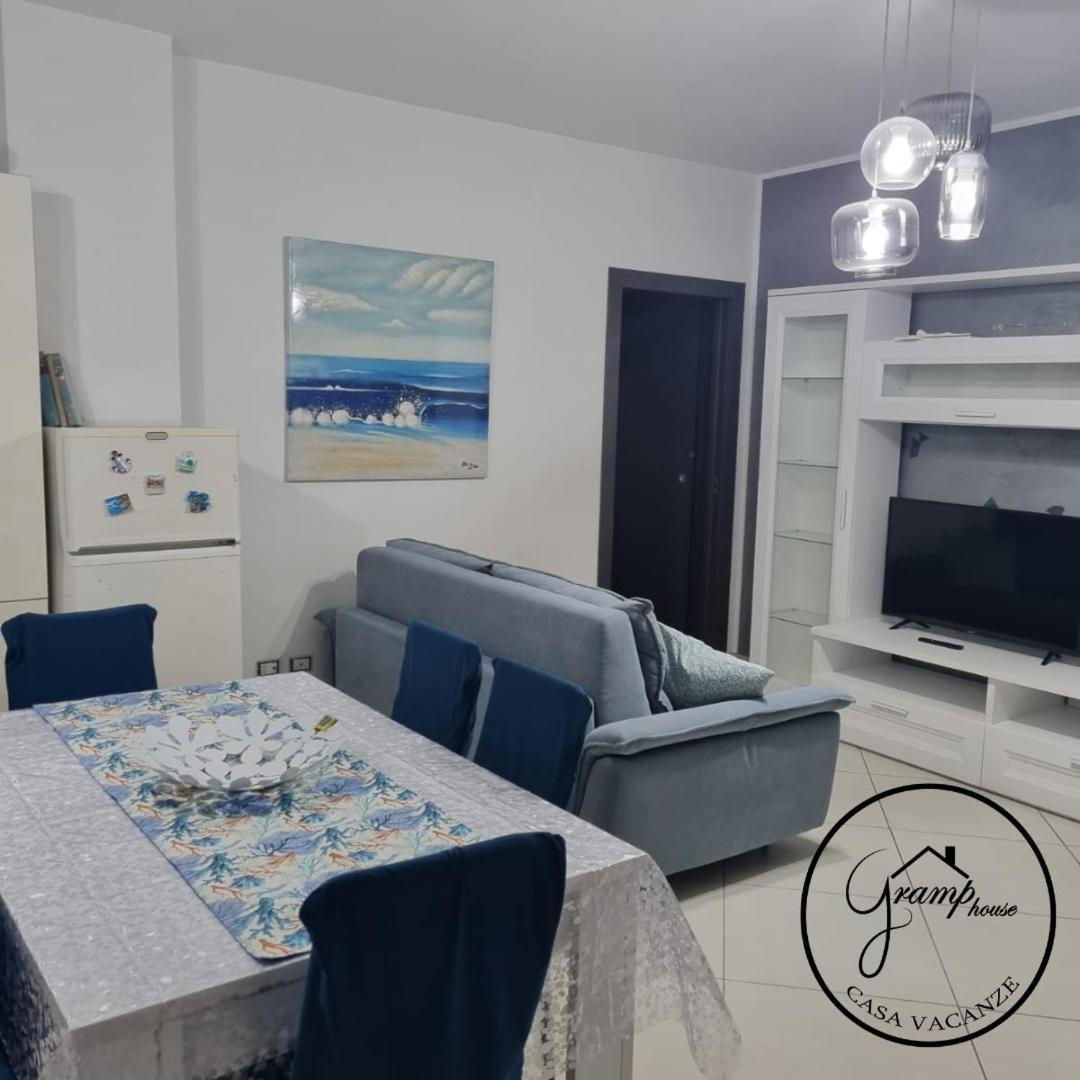 Gramp House Casa Vacanze Cellole Экстерьер фото